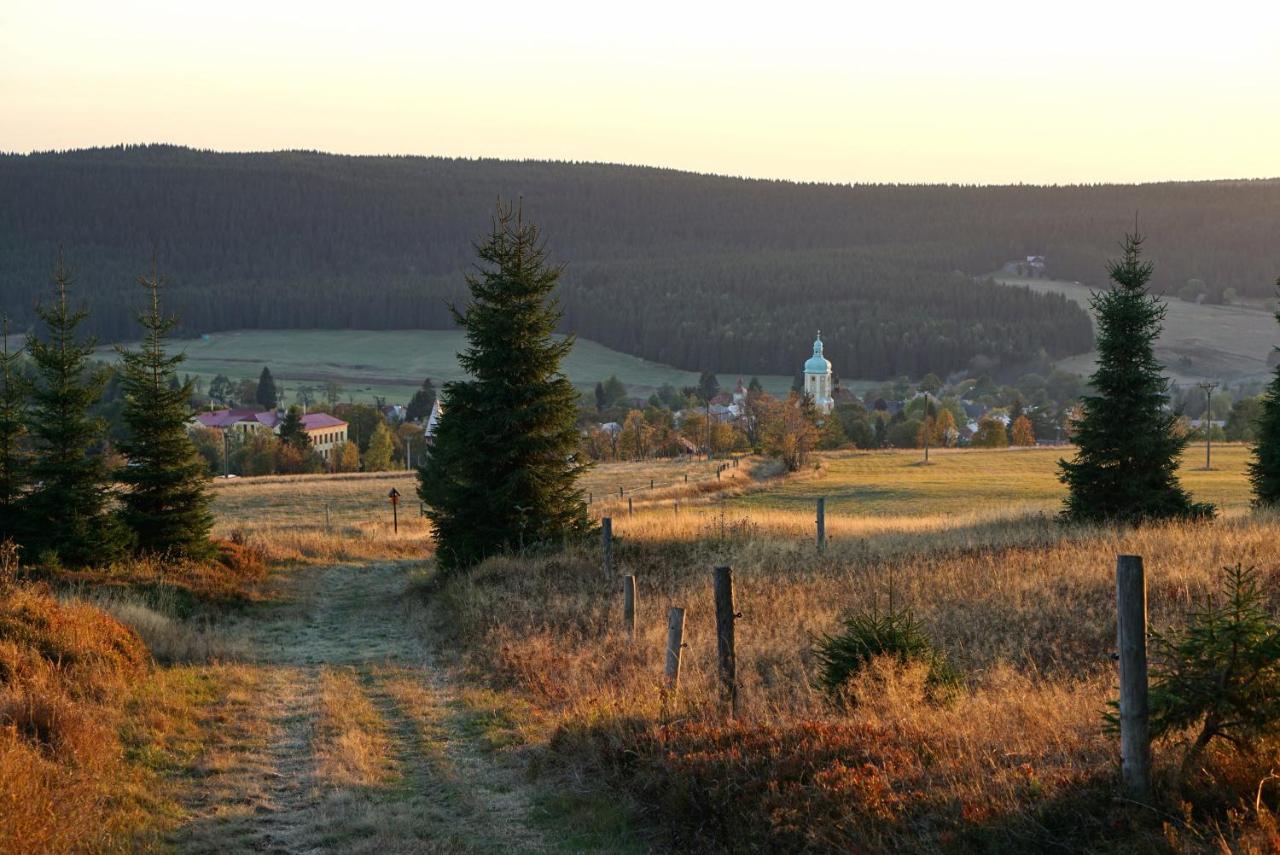 Apartmany U Muzea Horni Blatna Luaran gambar