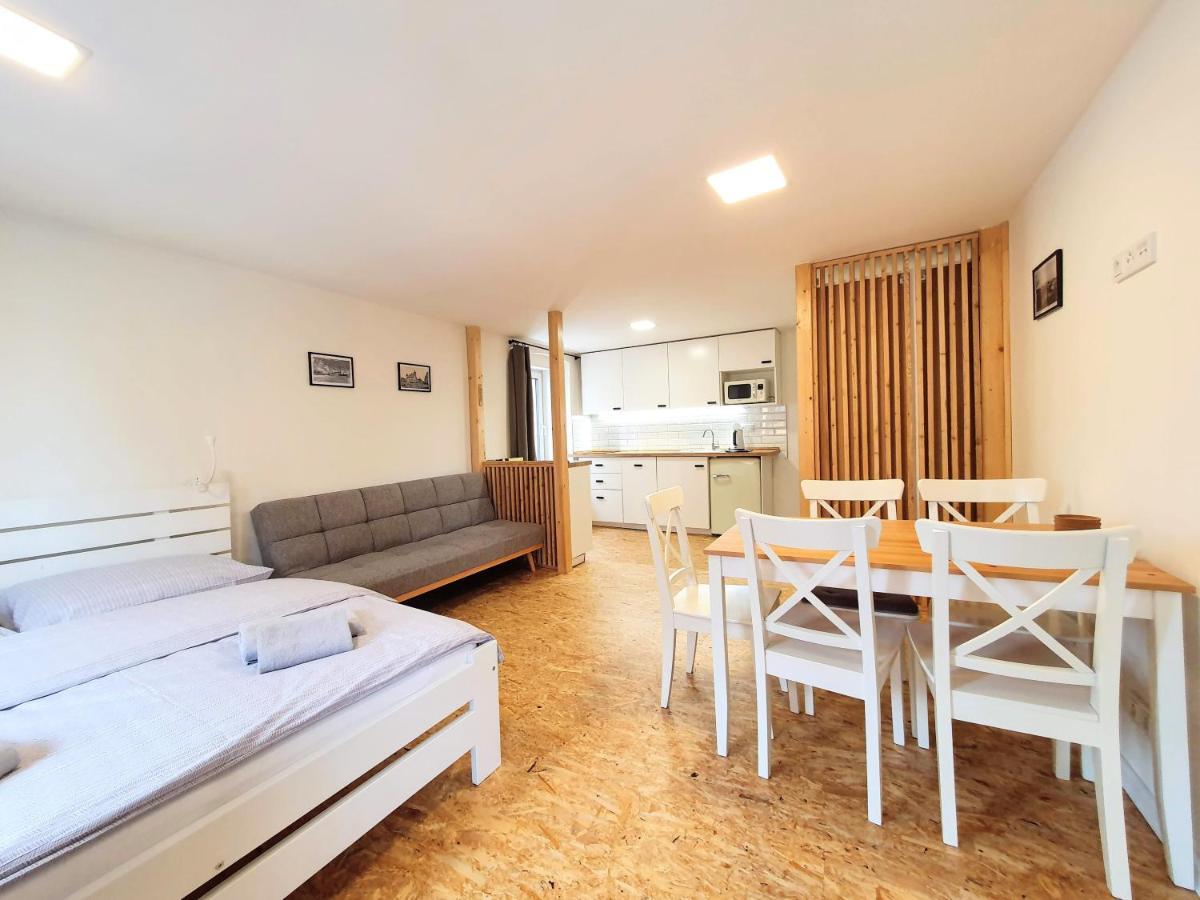Apartmany U Muzea Horni Blatna Luaran gambar